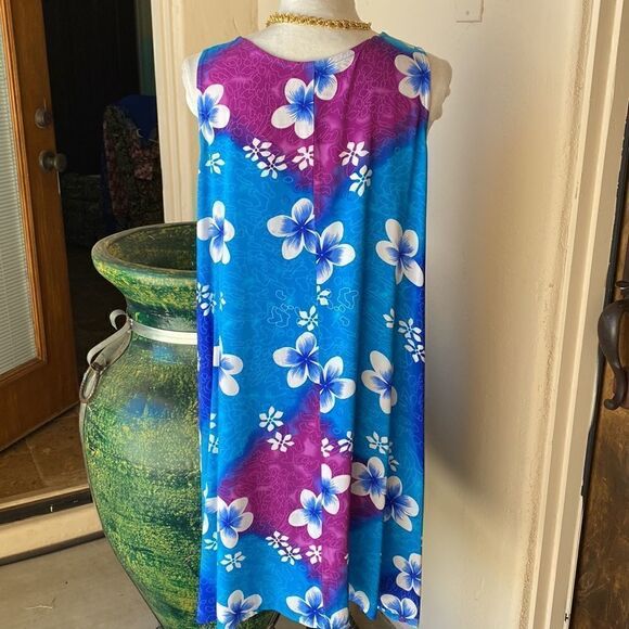 Aloha! Bright and cheery pullover dress one size fits most - Picture 4 of 9